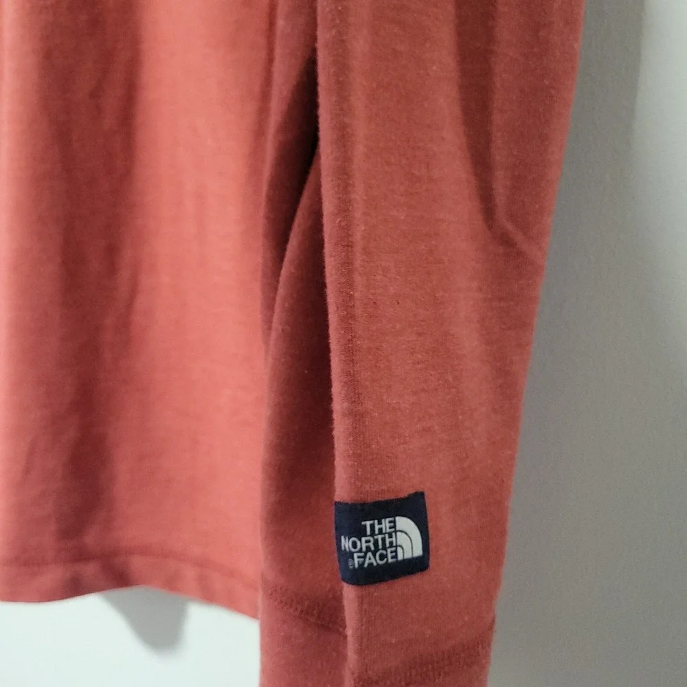 The North Face Henley Shirt Men XL Rust Orange Long Sleeve Stretch Outdoor
